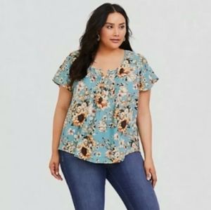 🌻 Torrid Georgette Floral Sunflower Blouse